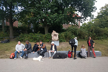 Stone sculpture A moment of silence at U-Bahn station Hammer Kirche